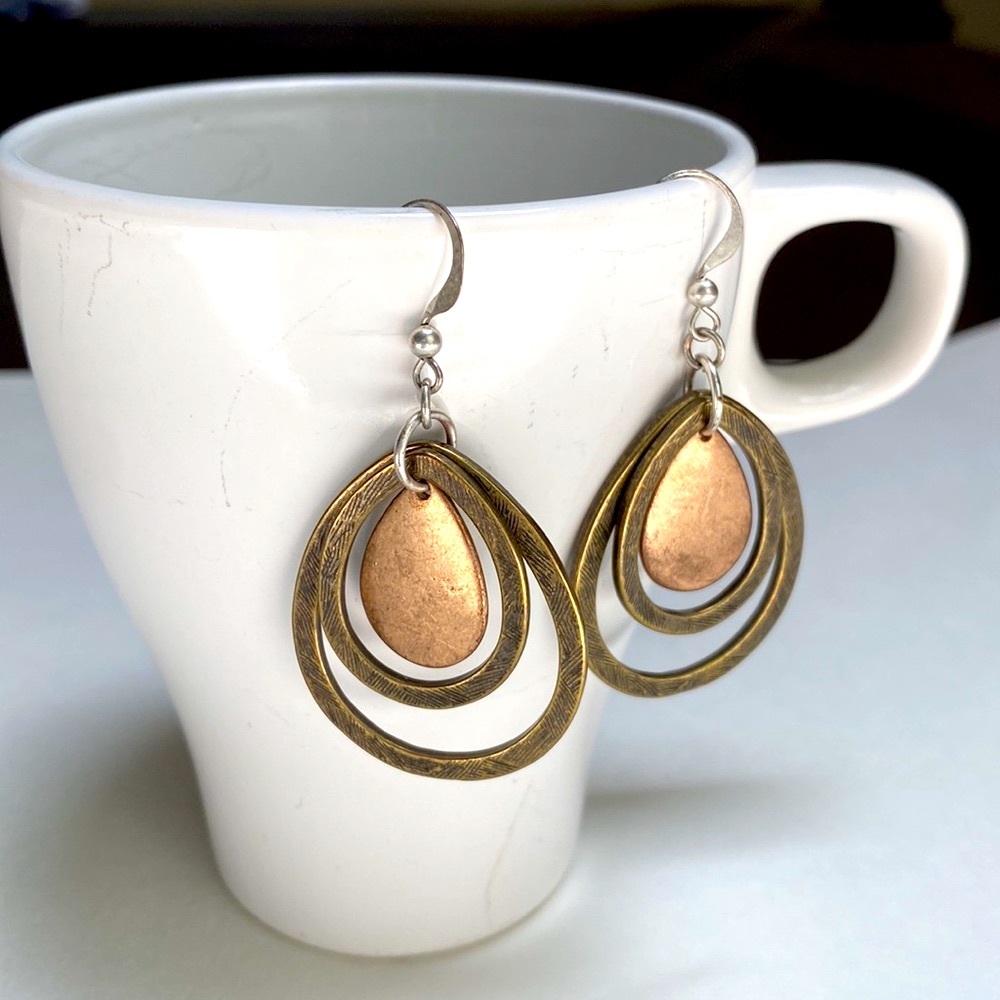 Metal Dangle Tear Drop Earrings